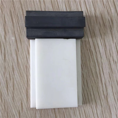 닦은 사각형 라운드 알루미나 세라믹 3.9g/Cm3 Al2o3 플레이트 부분